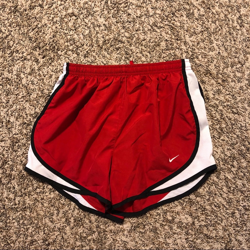 Women’s tempo Nike running shorts